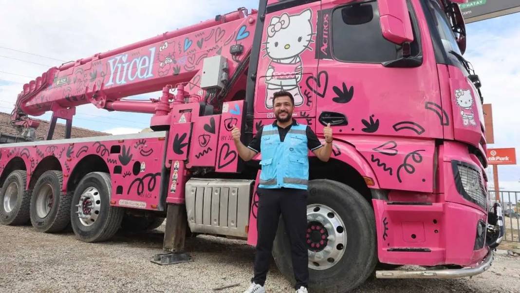 Hatay’da Kızı İsteyince Vinçleri Renk Cümbüşüne Çevirdi! 1